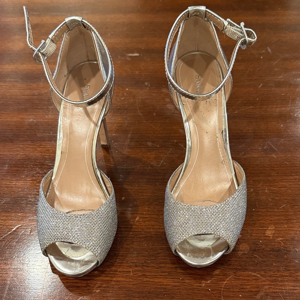 Style & Co. Silver Platform Peep-Toe Heels
